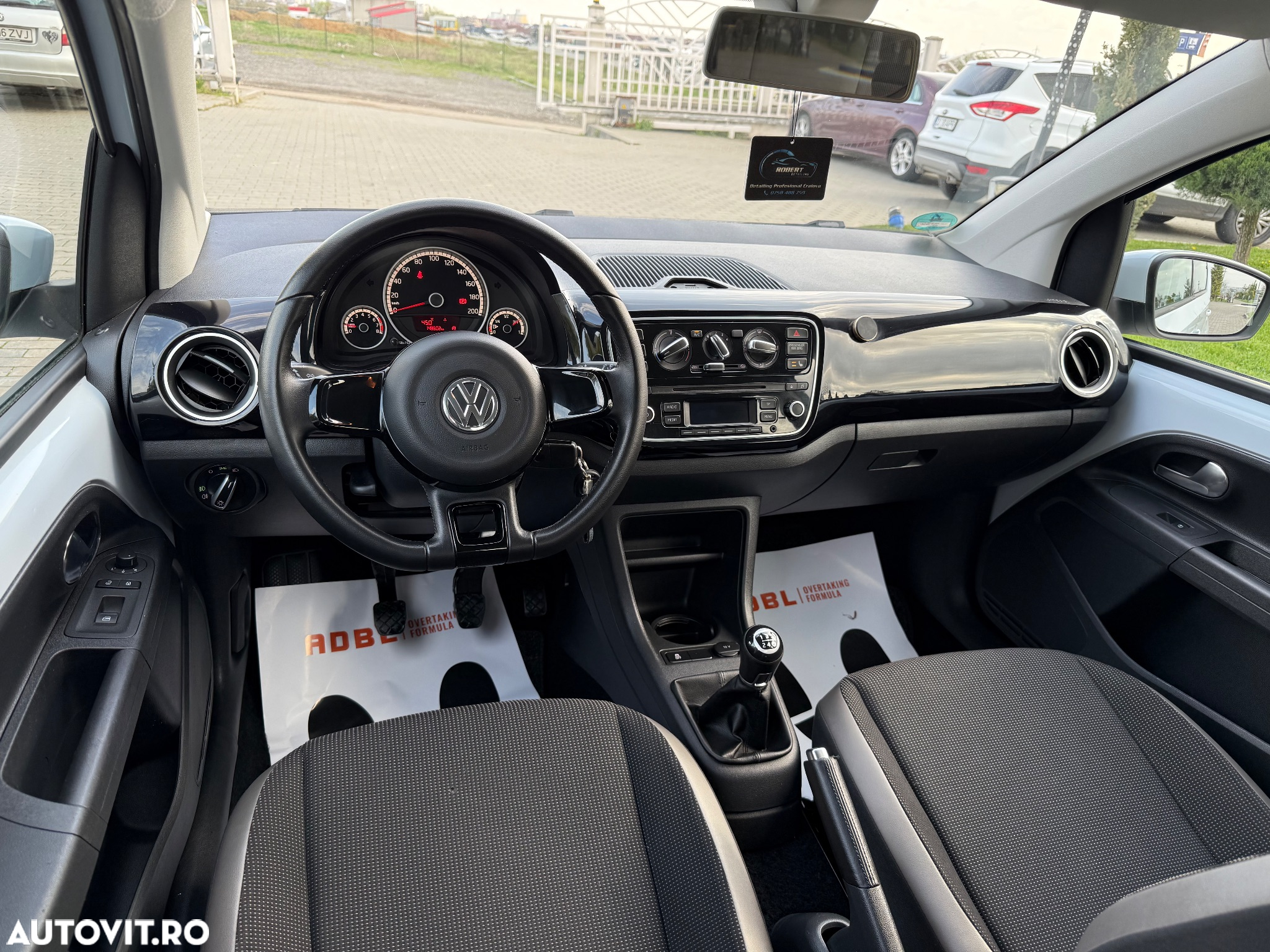 Volkswagen up! - 3