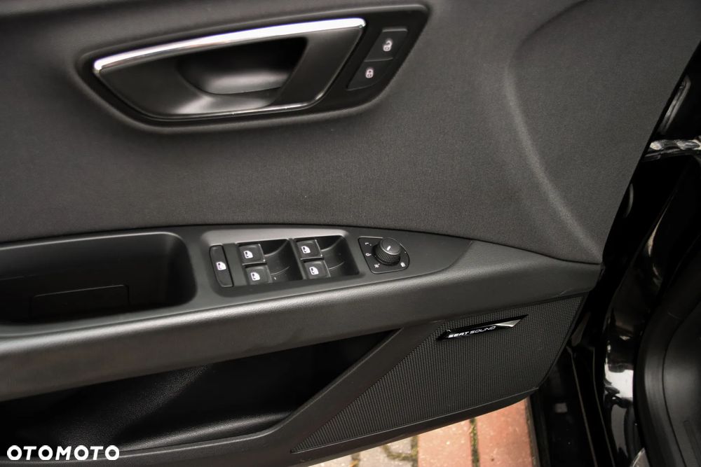 Seat Leon 2.0 TDI FR Black S&S DSG - 6