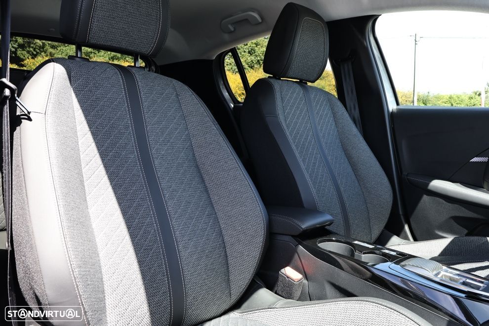Peugeot e-208 51 kWh Allure - 12