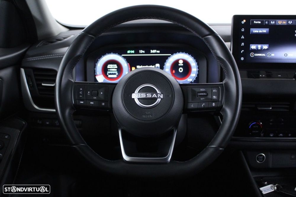 Nissan Qashqai 1.3 DIG-T N-Connecta LED+SKY - 19