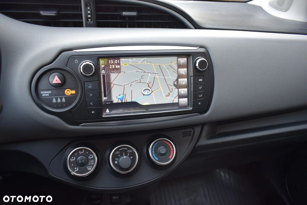 Toyota Yaris 1.33 Prestige - 5