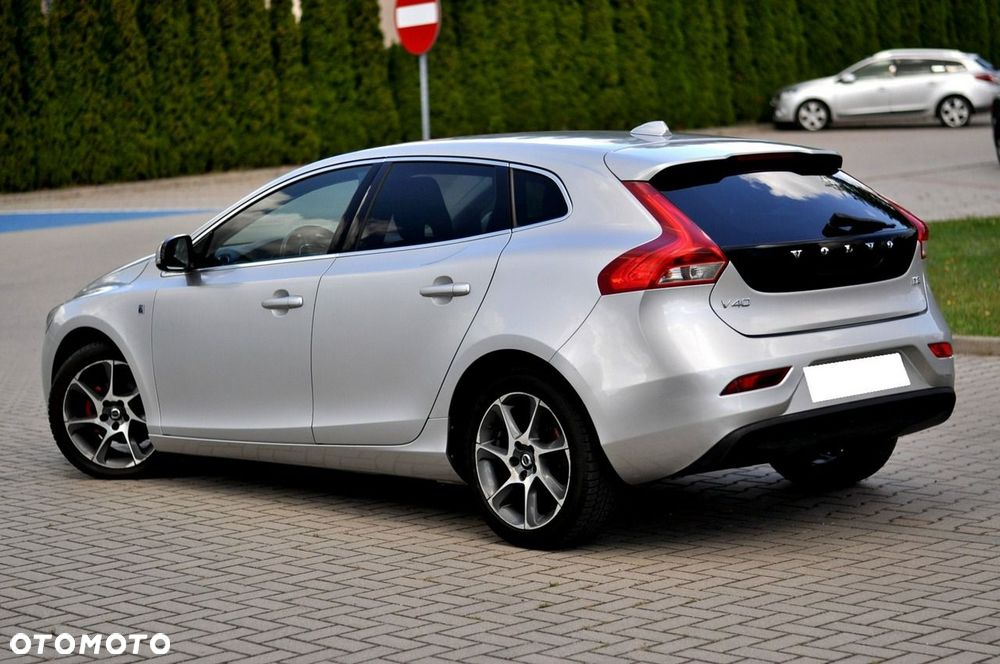 Volvo V40 D2 Drive-E Ocean Race - 5