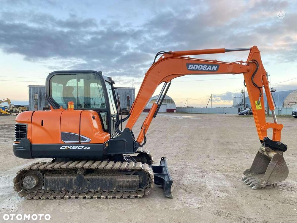 Doosan DX 60 C - 6