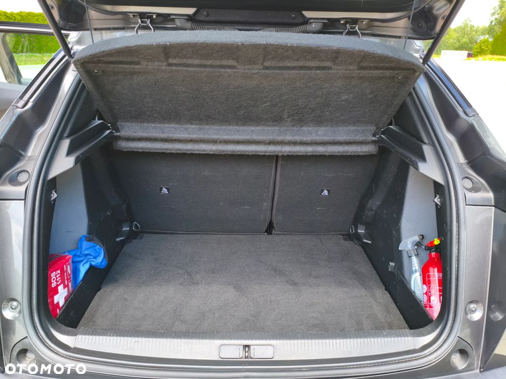 Peugeot 2008 1.5 BlueHDi Allure Pack S&S EAT8 - 13