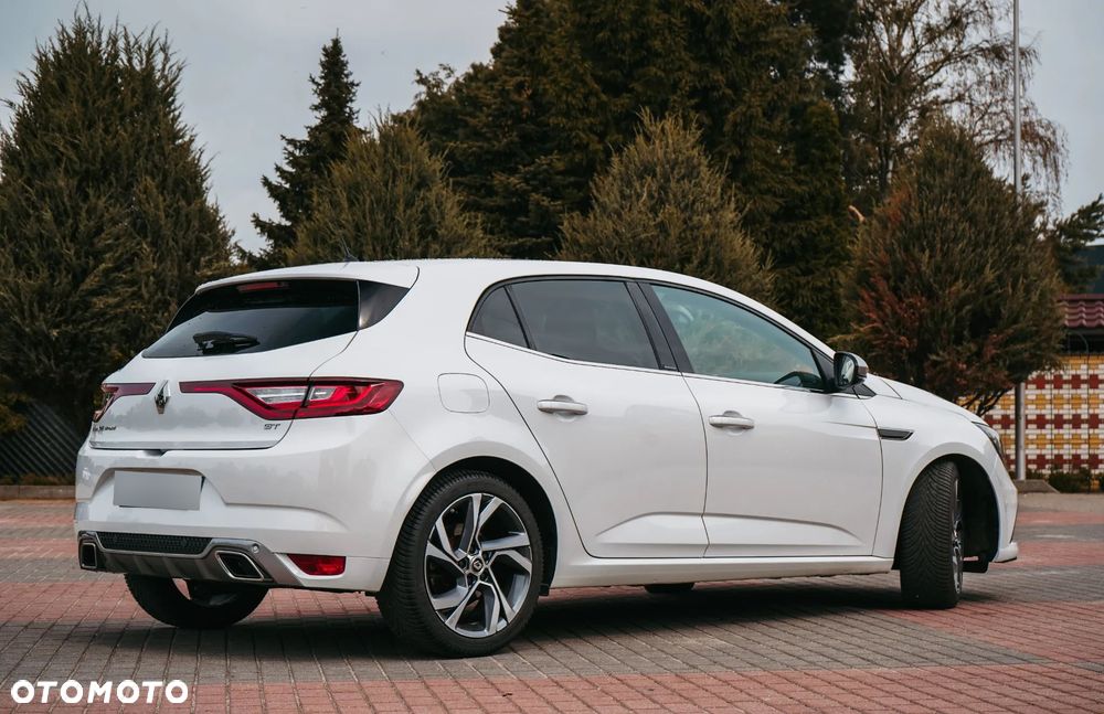 Renault Megane ENERGY TCe 205 EDC GT - 12
