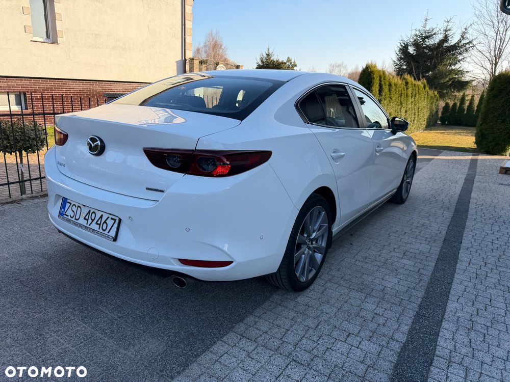 Mazda 3 2.0 mHEV Hikari - 4