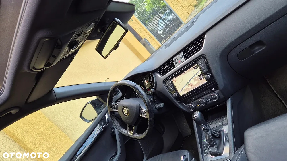 Skoda Octavia 2.0 TDI RS DSG - 7