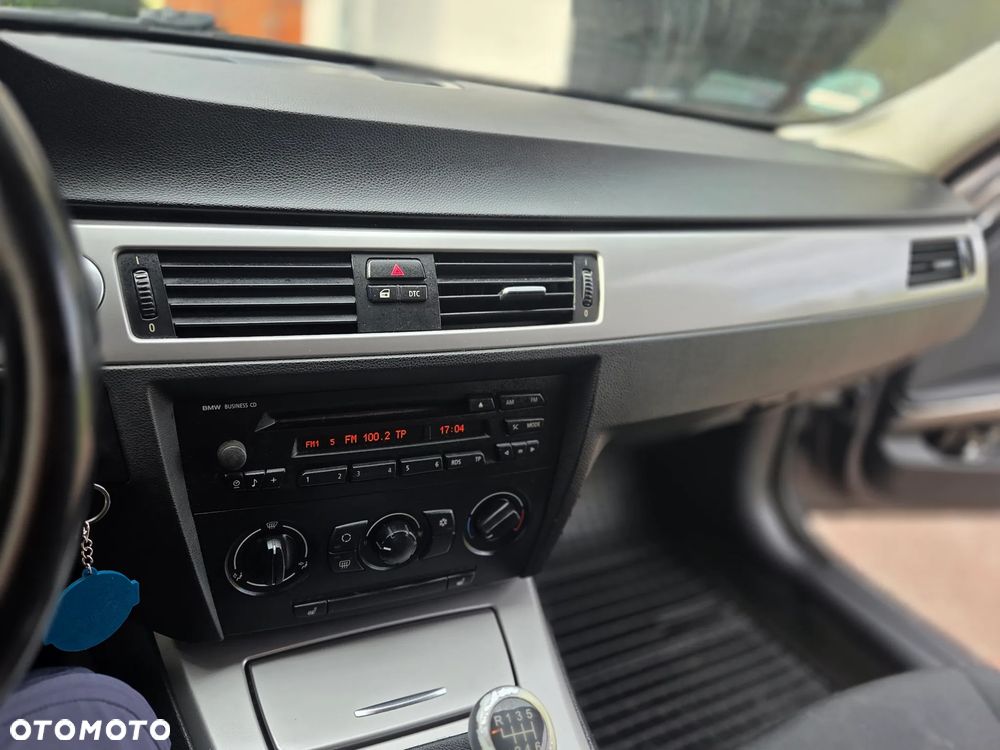 BMW Seria 3 - 12