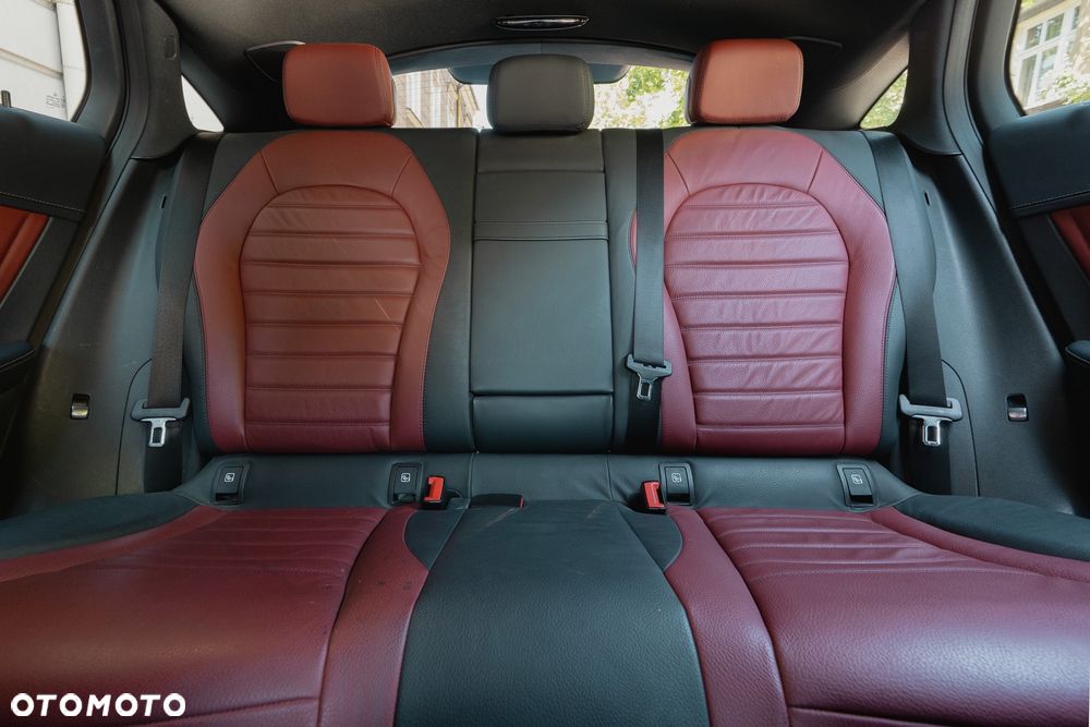 Mercedes-Benz GLC - 27