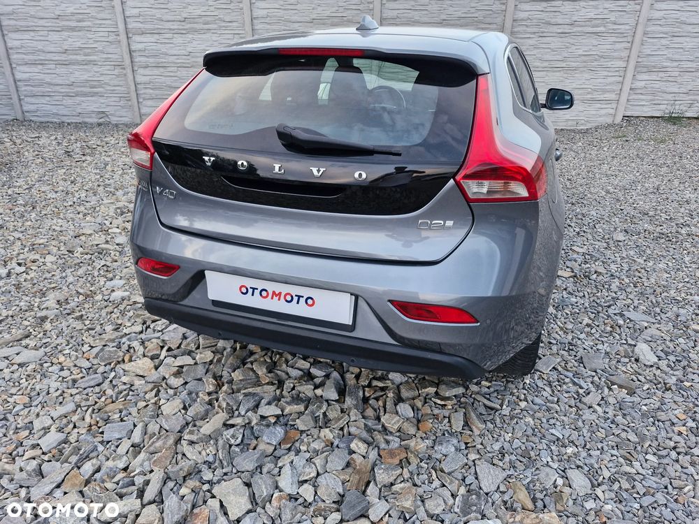 Volvo V40 D2 Inscription - 16