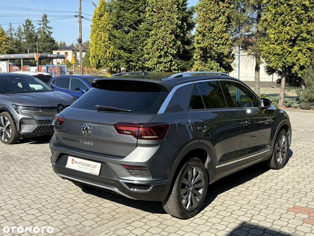Volkswagen T-Roc - 4
