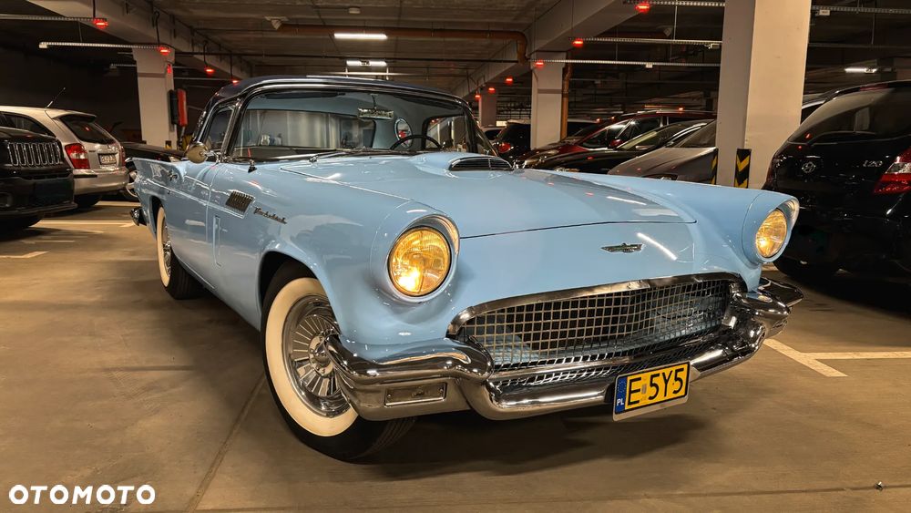 Ford Thunderbird - 14