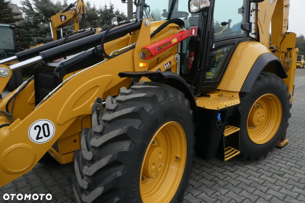 Caterpillar 444 -O7A Z NIEMIEC - 23