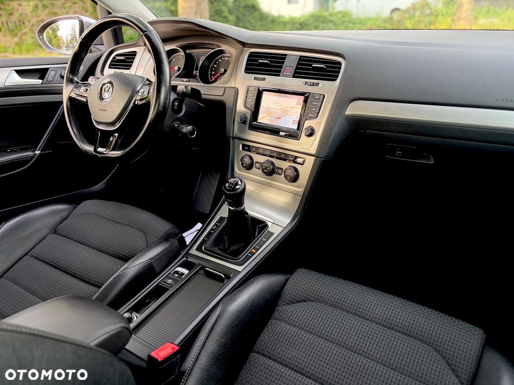 Volkswagen Golf 2.0 BlueTDI Comfortline - 5
