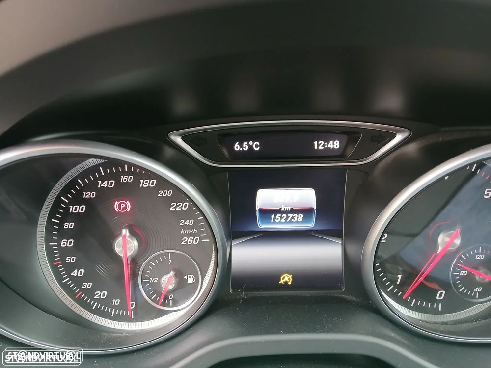 Mercedes-Benz CLA 200 (CDI) d Urban - 26