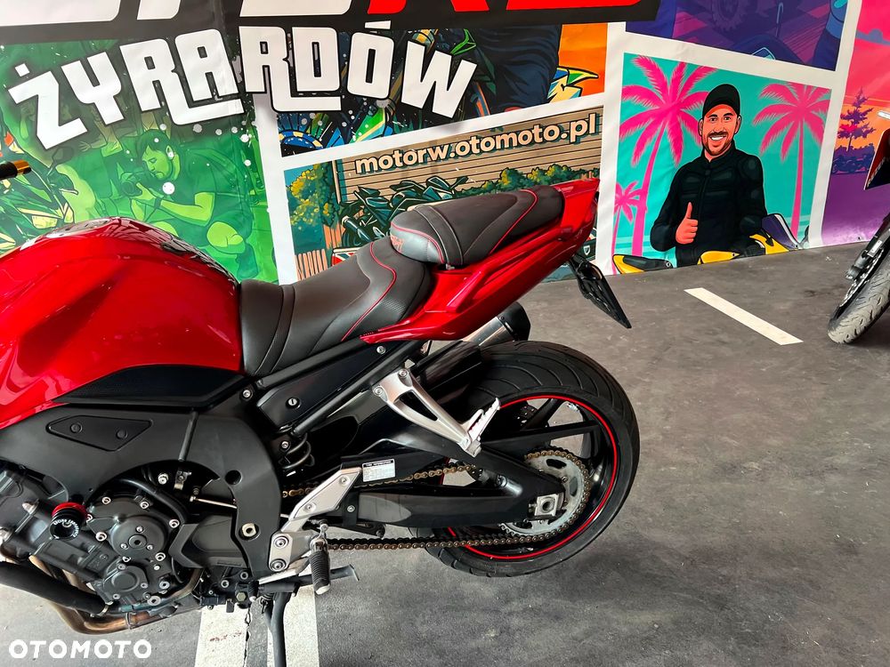 Yamaha FZ - 16