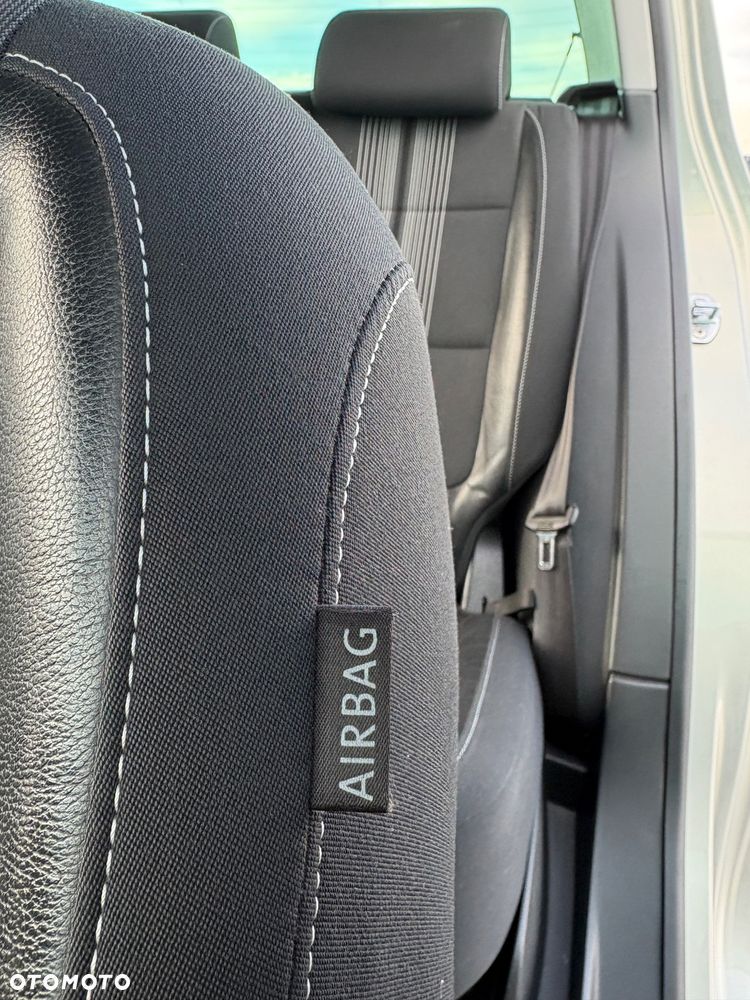 Volkswagen Golf Plus 1.2 TSI MATCH - 17