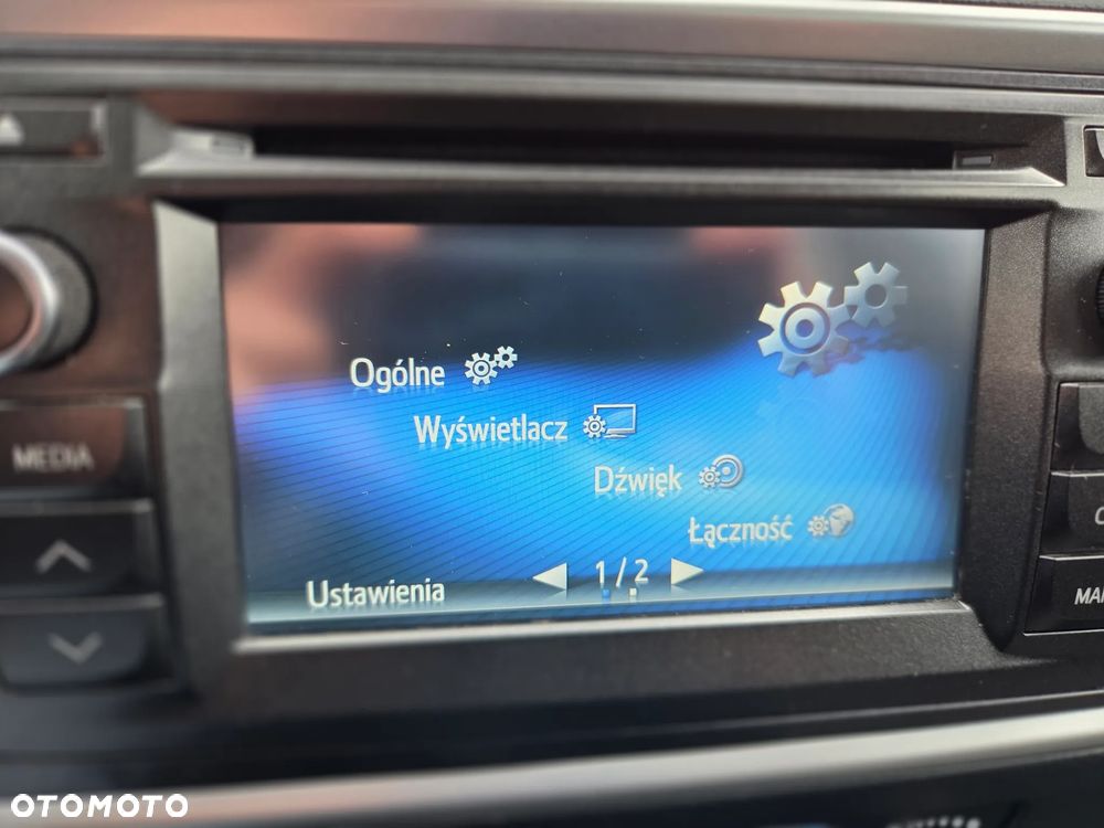 Toyota Auris 1.6 Premium Start - 14