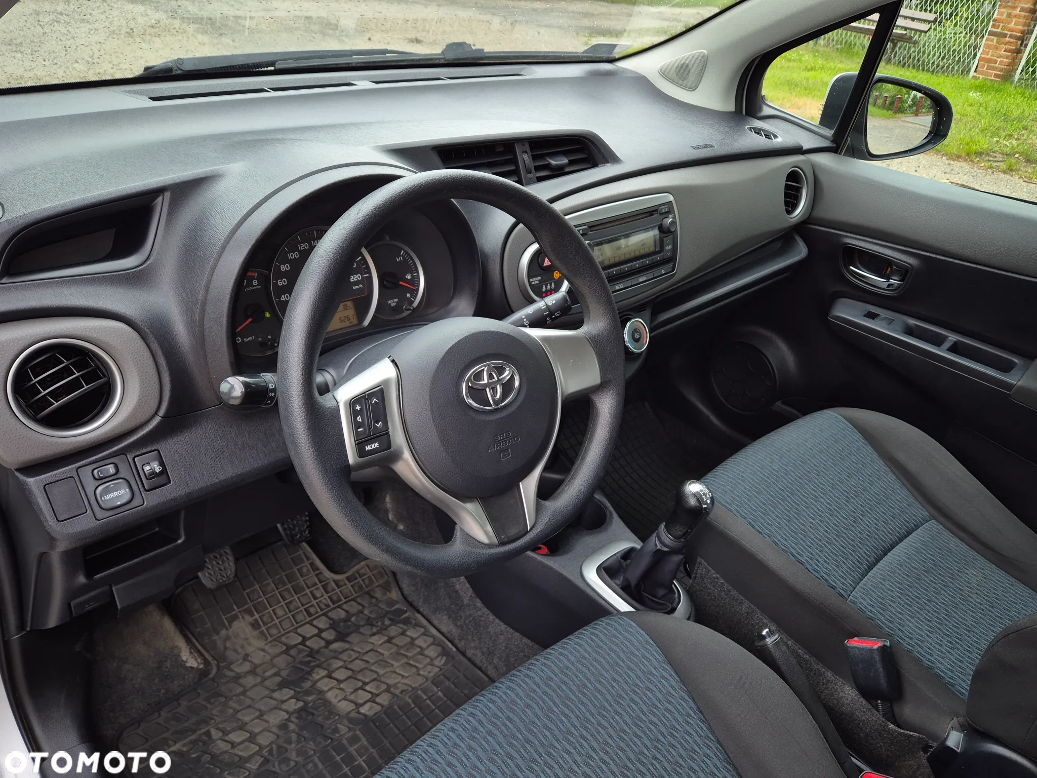 Toyota Yaris 1.0 Active - 17