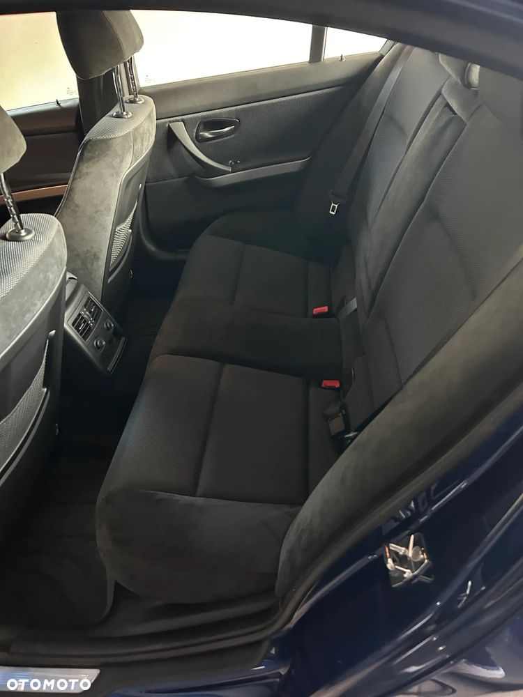 BMW Seria 3 318i - 11
