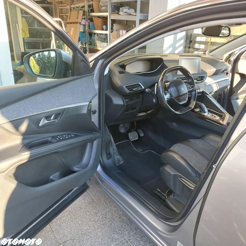 Peugeot 5008 BlueHDI 120 EAT6 Stop & Start Allure - 8