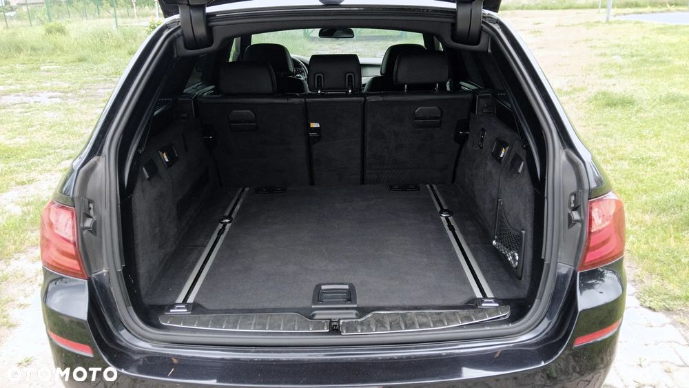 BMW Seria 5 528i Sport-Aut - 19