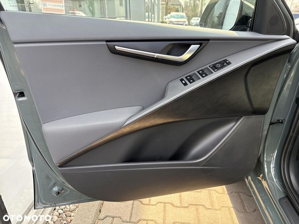 Kia Niro 1.6 GDI Hybrid Business Line - 12
