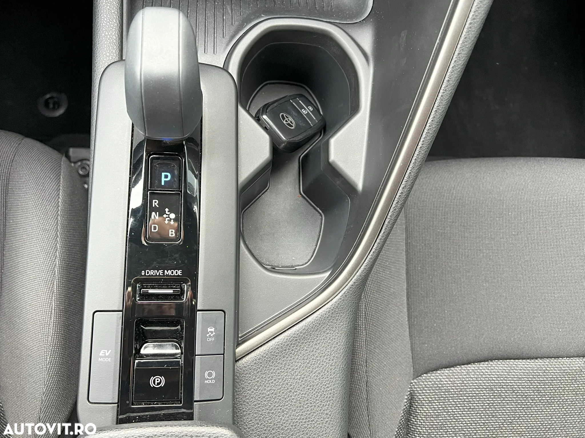 Toyota C-HR - 21