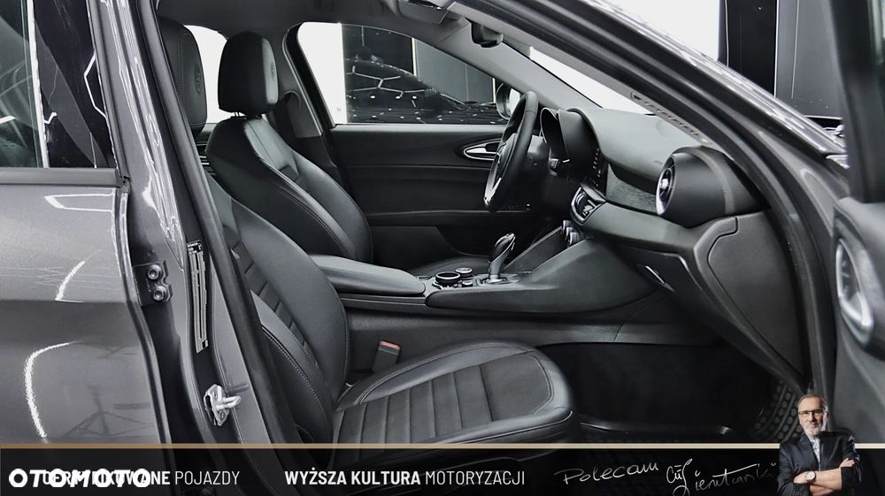 Alfa Romeo Giulia 2.0 Turbo Super - 16