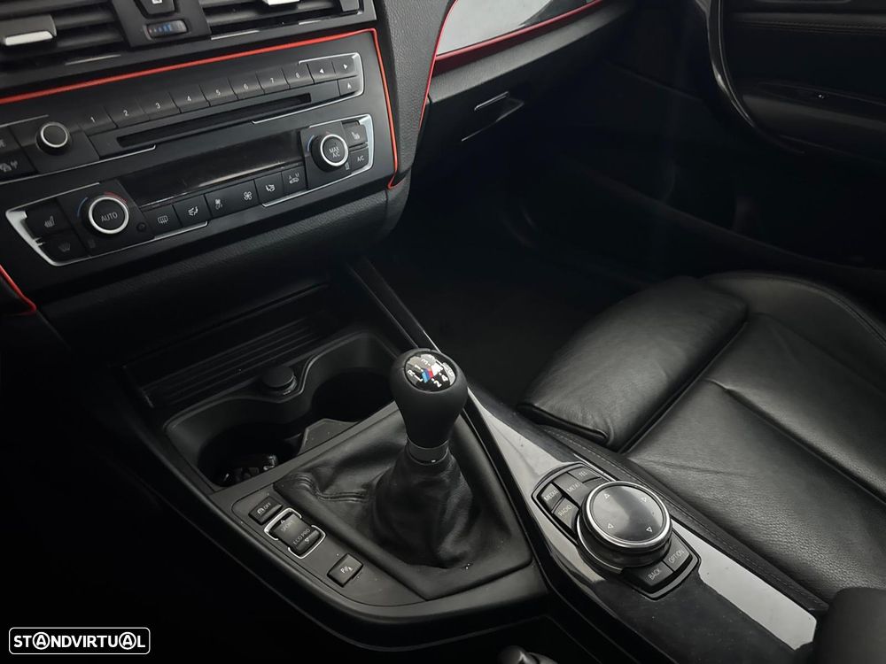 BMW 116 d Pack M - 17