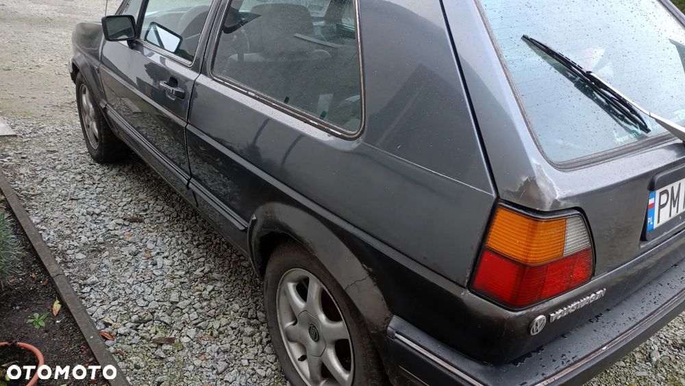 Volkswagen Golf 1.6 CL - 4