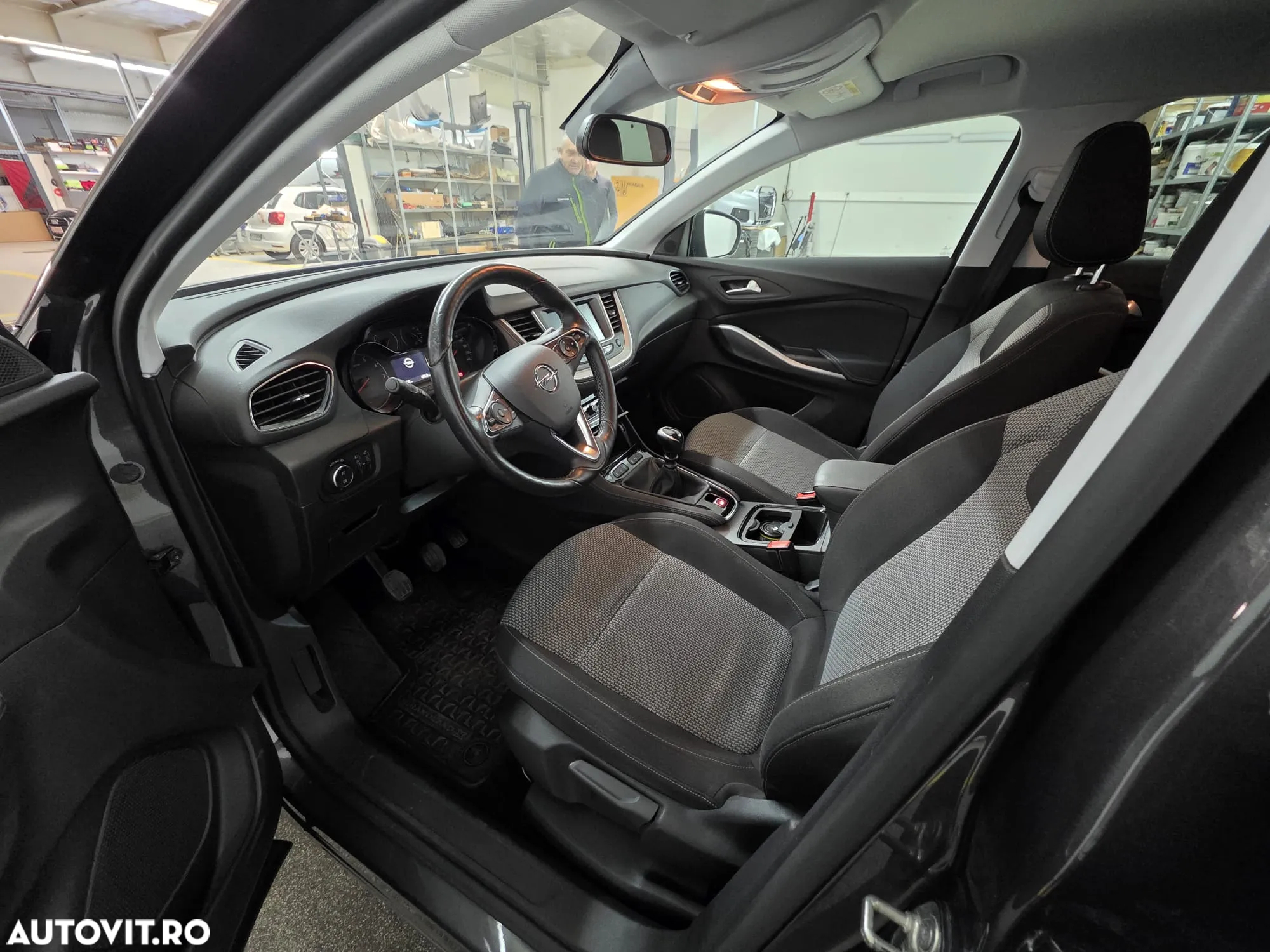 Opel Grandland X - 11
