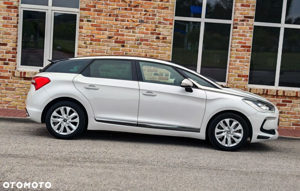 Citroën DS5 HDi 165 SoChic - 8