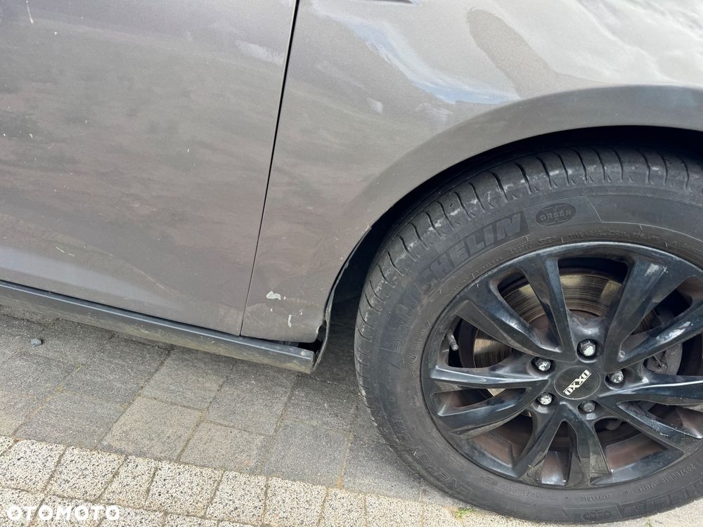 Ford Focus 1.6 TDCi DPF Ambiente - 8