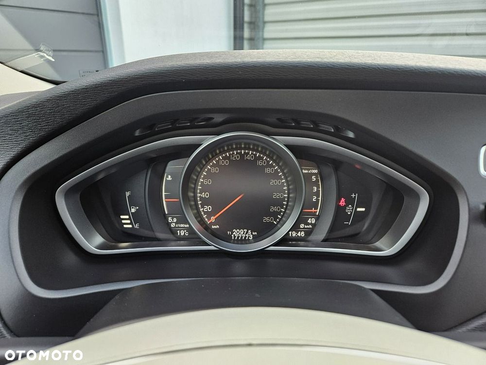 Volvo V40 D2 Drive-E SCR Dynamic Edition - 38