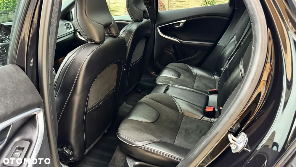 Volvo V40 ver-t3-r-design - 17