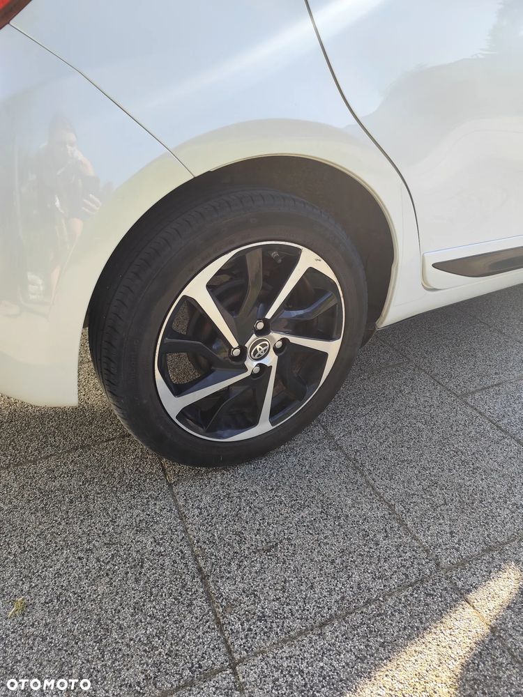 Toyota Yaris 1.5 Selection - 5