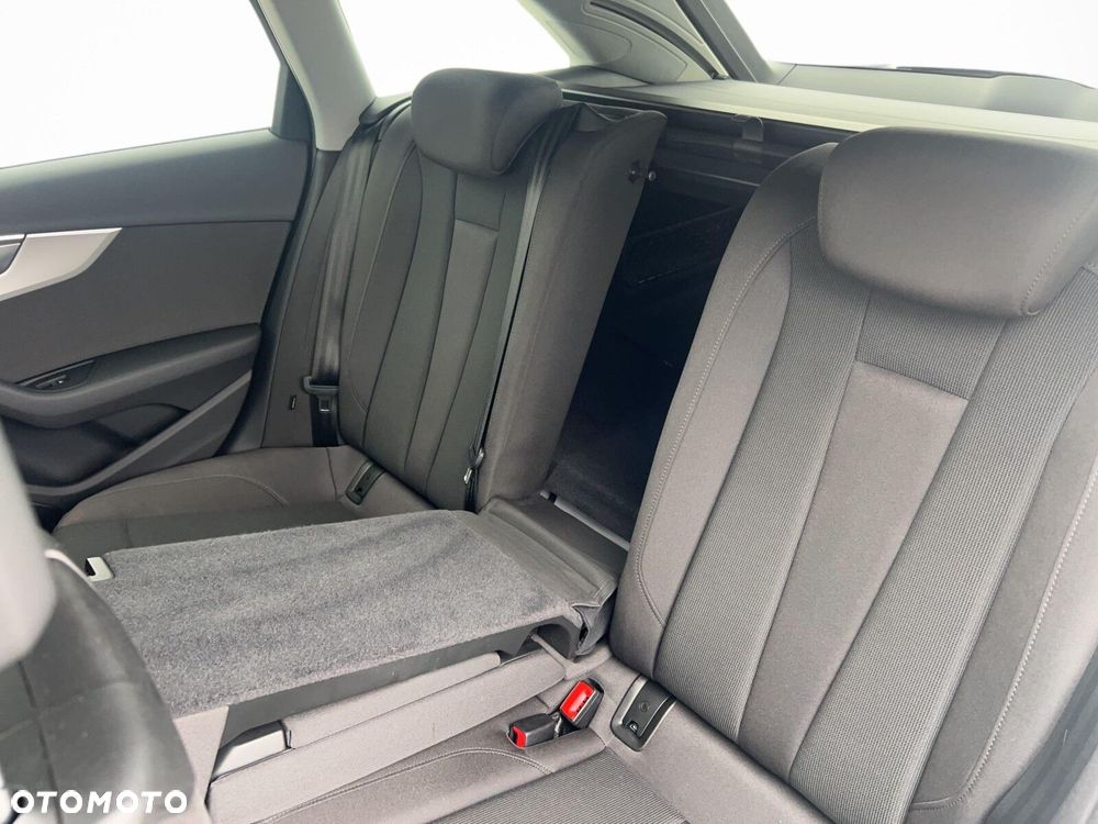 Audi A4 Allroad - 22