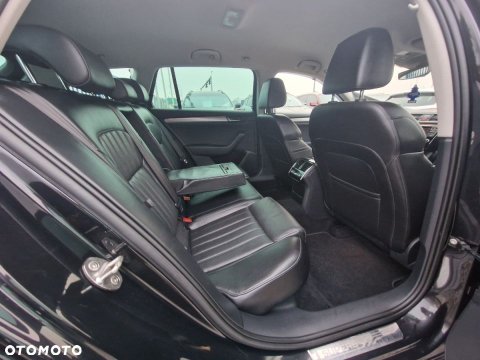 Skoda Superb 1.6 TDI Ambition DSG - 25