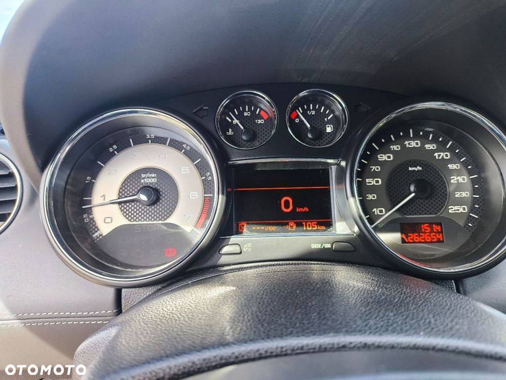 Peugeot RCZ 1.6 200 THP GT-Line - 15