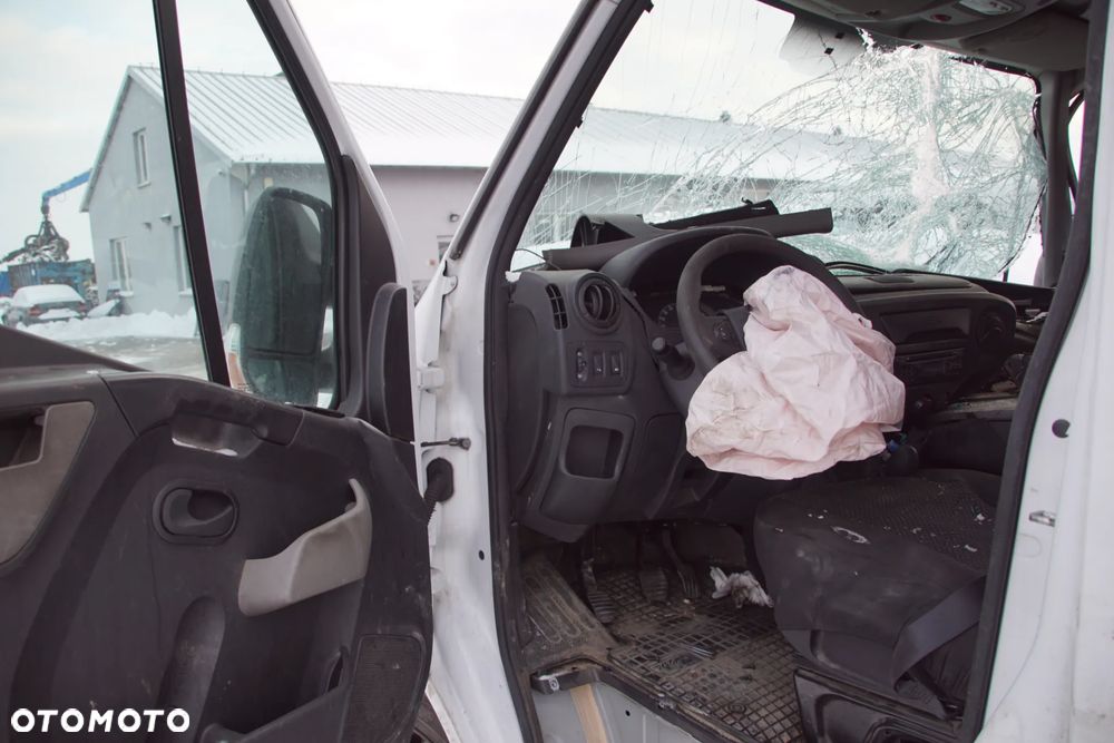 Auto na części - Opel Movano B II Lift L3H2 2.3 CDTI 131 KM M9T704 PF6018 GNY 2018R Silnik Skrzynia Drzwi Błotnik Zderzak Szyba Klamka Lusterko Lampa Deska Kokpit Sterownik Moduł Czujnik Licznik Panel Kierownica - 9