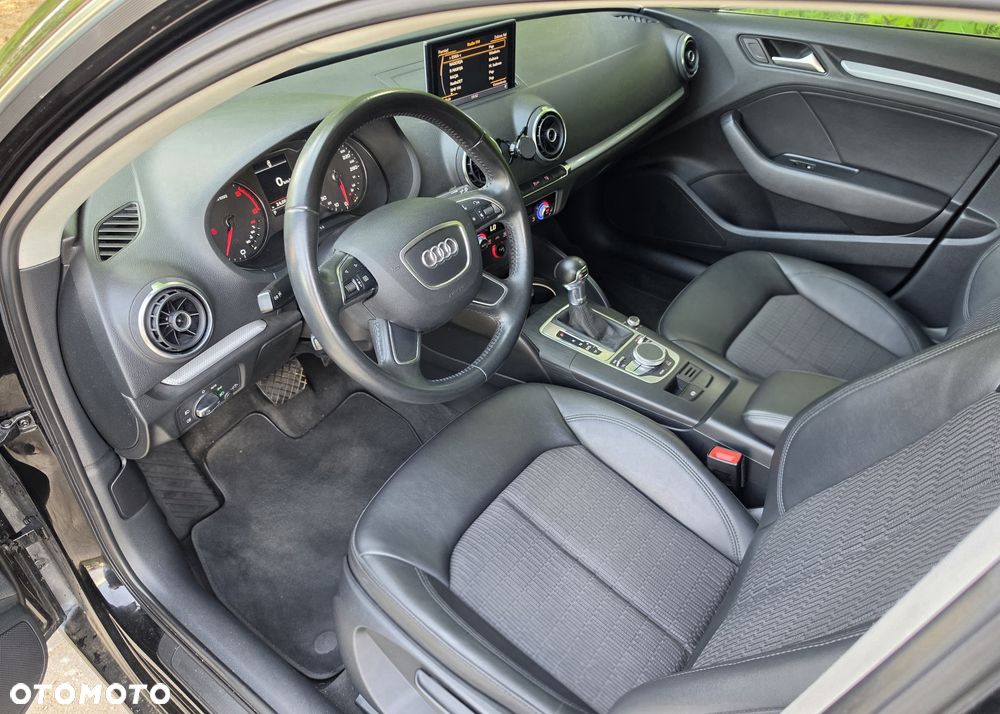 Audi A3 Sportback - 6
