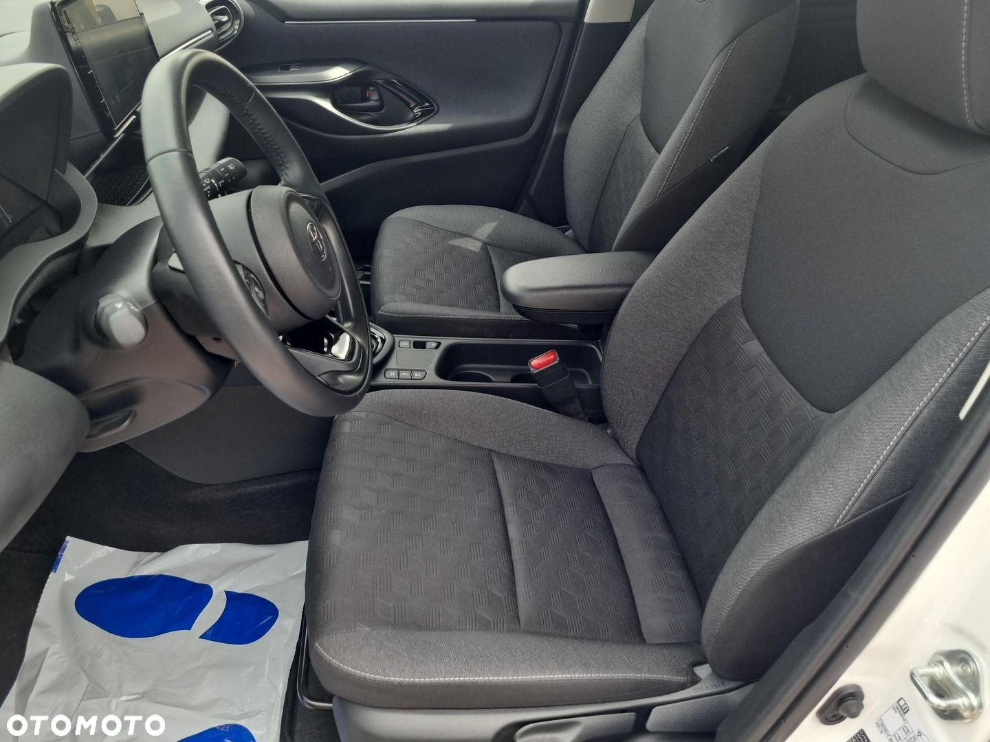 Toyota Yaris - 14