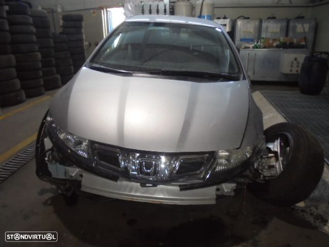 Carro MOT: L13Z1 CXVEL: PHE4 SPLM HONDA CIVIC 8 2009 1.4 100CV 5P CINZA  GASOLINA - 4