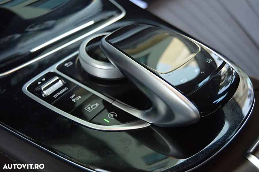 Mercedes-Benz CLS 350 d 4Matic 9G-TRONIC AMG Line - 37