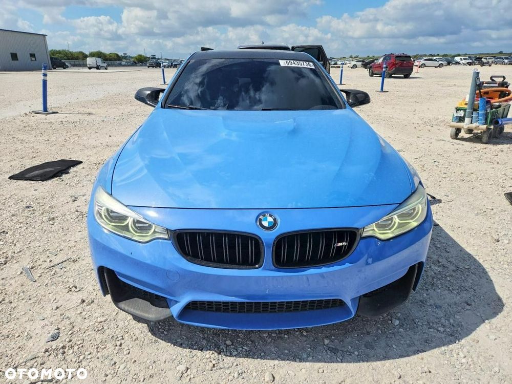 BMW M4 2017 photo 2