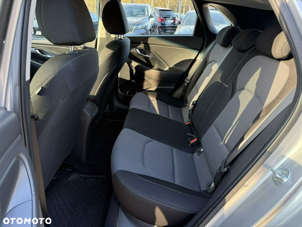 Hyundai i30 1.5 DPI Modern - 17