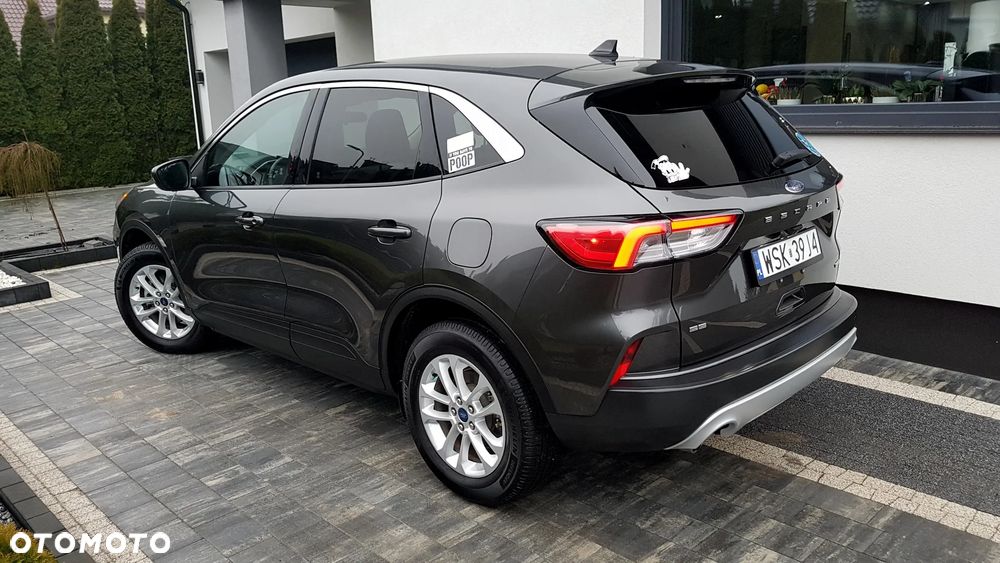 Ford Kuga - 3