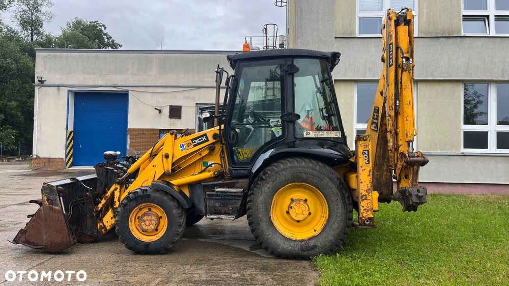 JCB 3 Cx 4X4 - 8