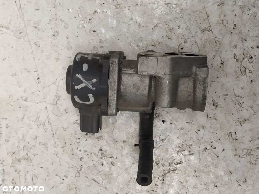 MAZDA CX-7 2.3 T OBUDOWA TERMOSTATU ZAWÓR EGR - 17